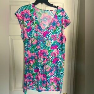 Cover up or casual dress. Worn once.